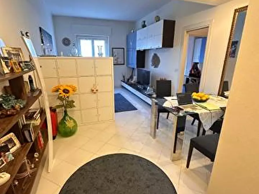 Immagine 1 di Appartamento in vendita  in Via Castagneto a Rapallo