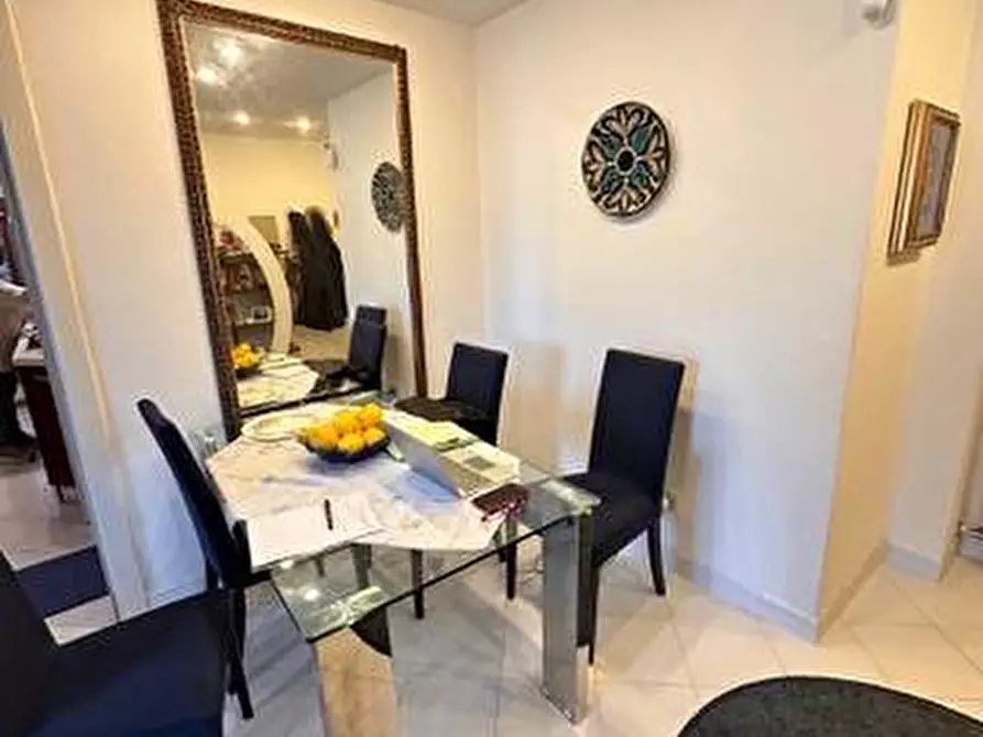 Immagine 2 di Appartamento in vendita  in Via Castagneto a Rapallo