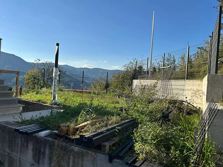 Immagine 33 di Appartamento in vendita  in Via Costa Favareto 4 a Crocefieschi