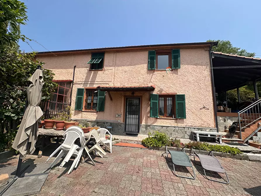 Immagine 1 di Casa indipendente in vendita  in Via Inferiore Porcile 5A a Genova