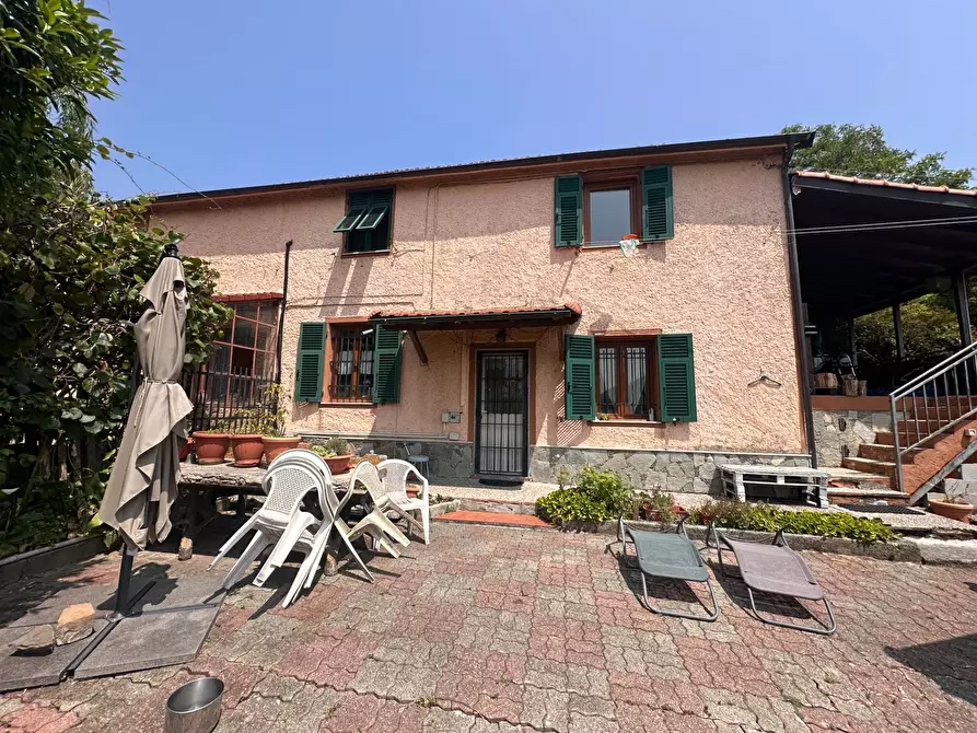 Immagine 3 di Casa indipendente in vendita  in Via Inferiore Porcile 5A a Genova