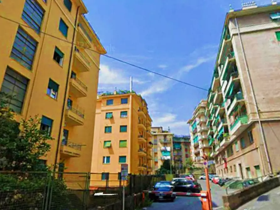 Immagine 1 di Appartamento in vendita  in Via Gian Pietro Sery 14 a Genova