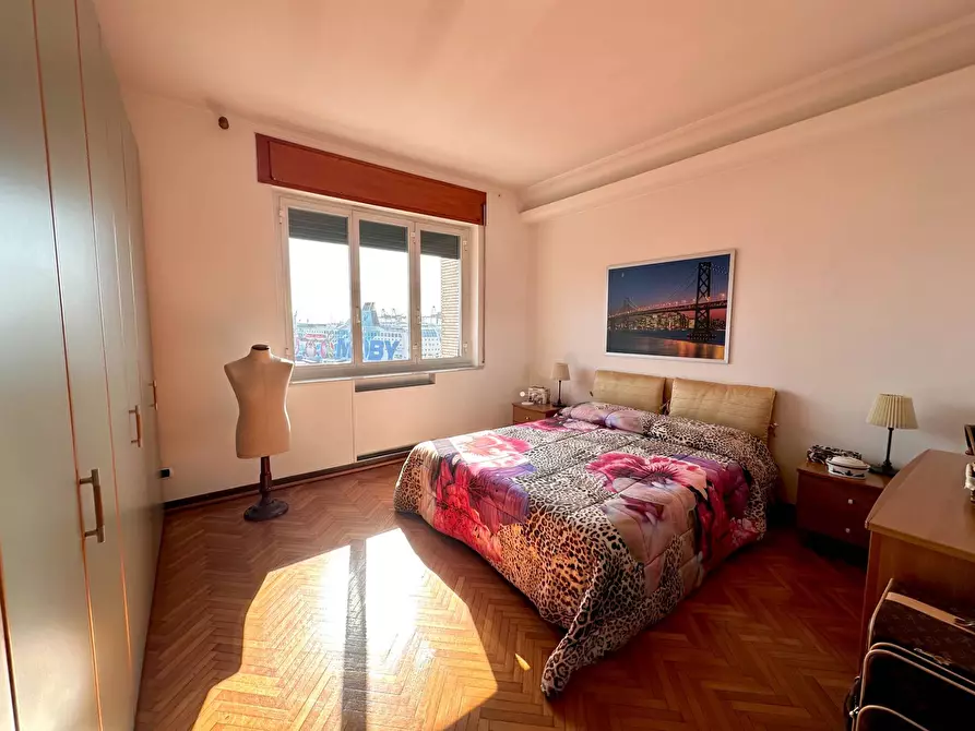 Immagine 2 di Appartamento in vendita  in Via Milano 40 a Genova