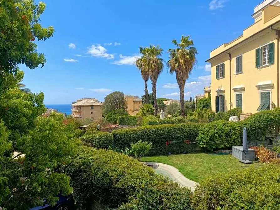 Immagine 2 di Villa in vendita  in Via Sforza a Genova