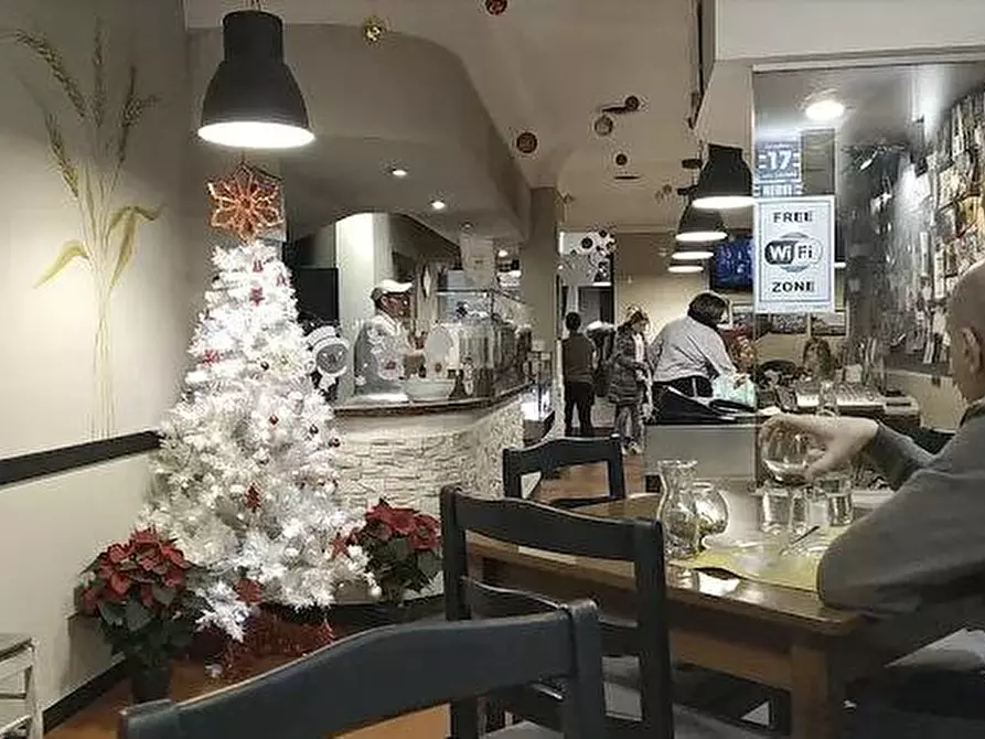 Immagine 6 di Locale commerciale in vendita  in Via Marco Sala 14R a Genova