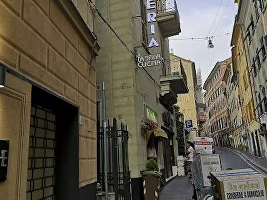 Immagine 13 di Locale commerciale in vendita  in Via Marco Sala 14R a Genova