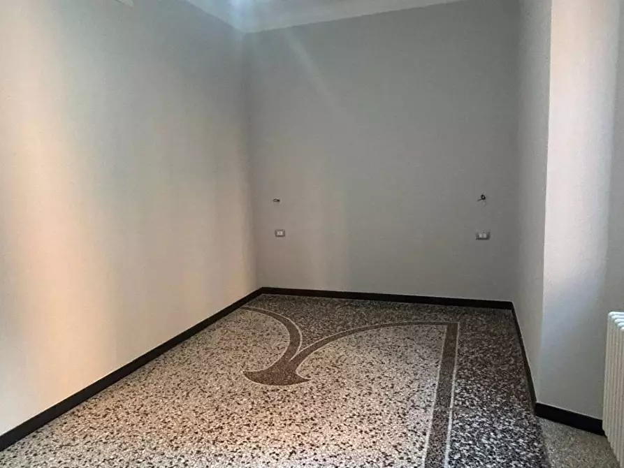 Immagine 3 di Appartamento in vendita  in Via Felice Romani 12 a Genova