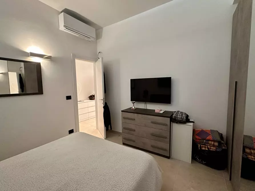 Immagine 11 di Appartamento in vendita  in Corso Italia 15 a Genova