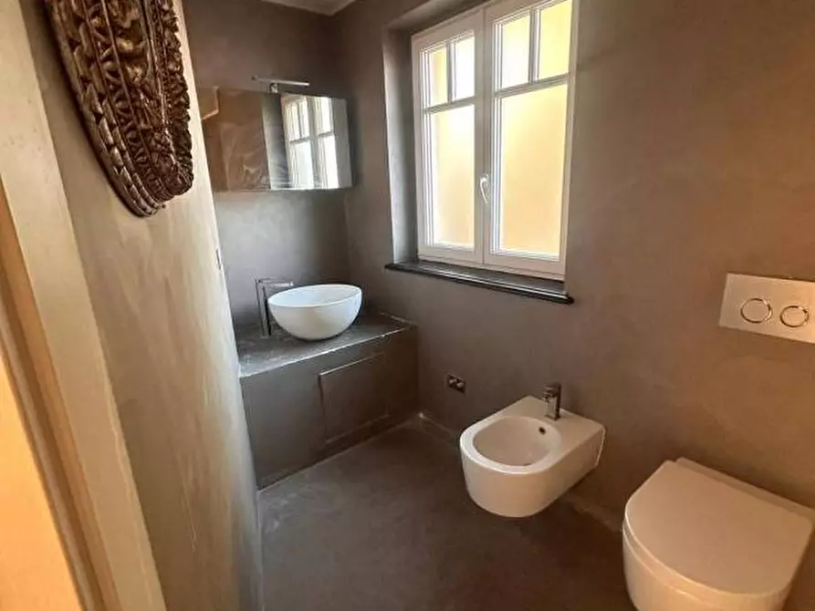 Immagine 39 di Villa in vendita  in Via Sforza a Genova