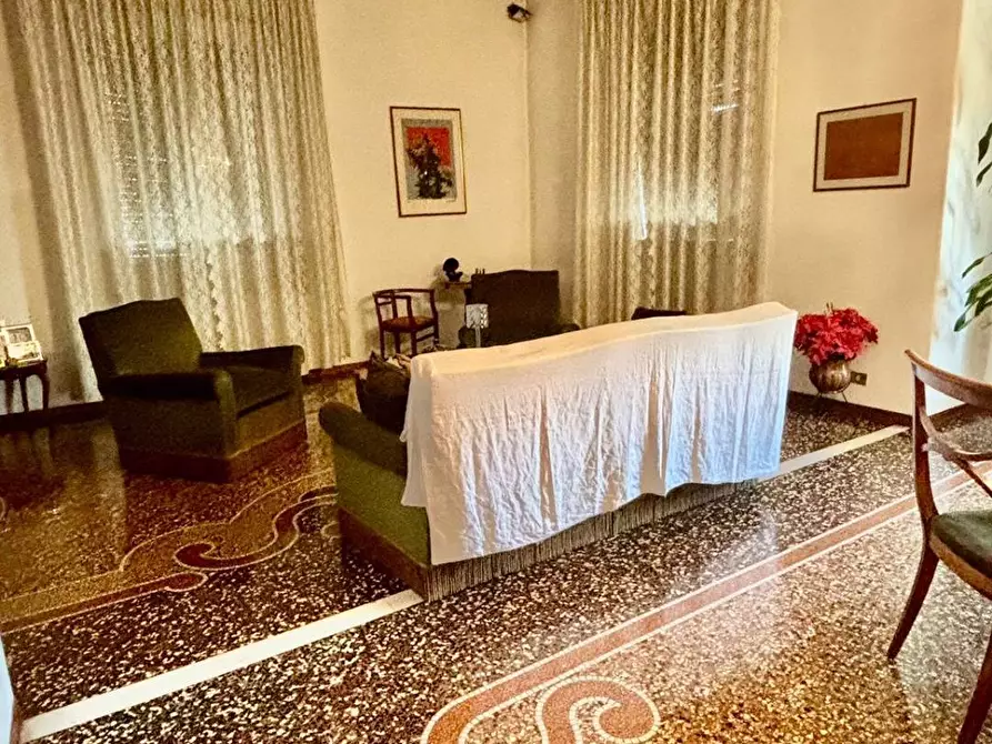 Immagine 1 di Appartamento in vendita  in Via Antonio Cantore 21 a Genova