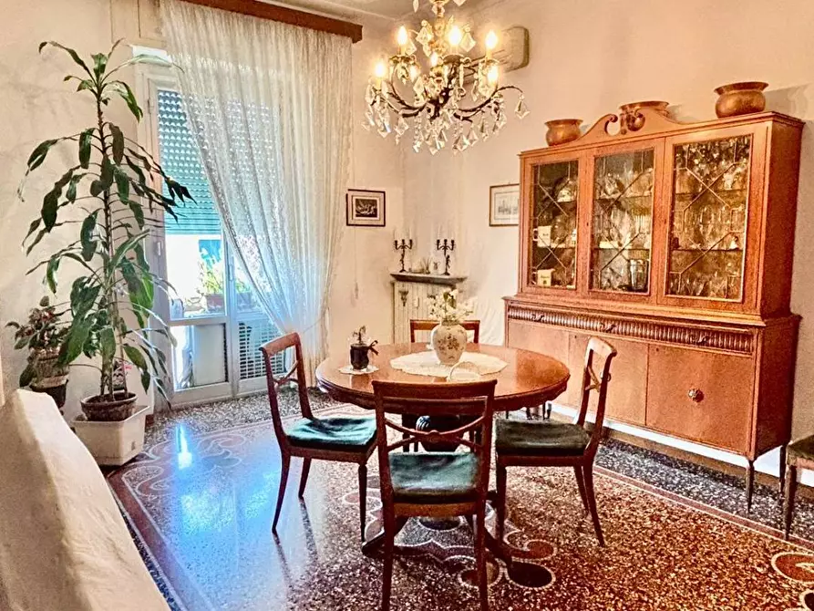 Immagine 2 di Appartamento in vendita  in Via Antonio Cantore 21 a Genova