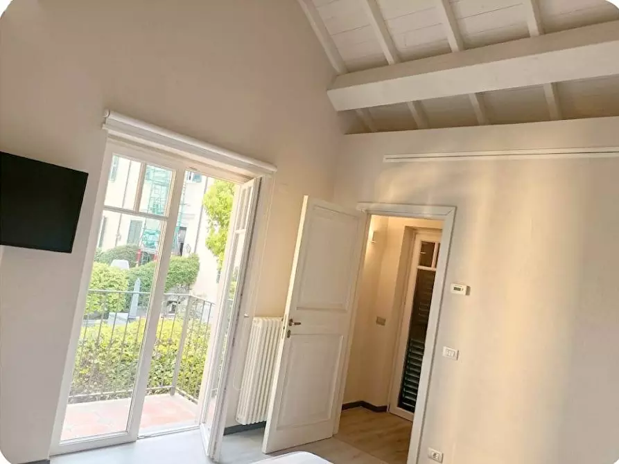 Immagine 40 di Villa in vendita  in Via Sforza a Genova