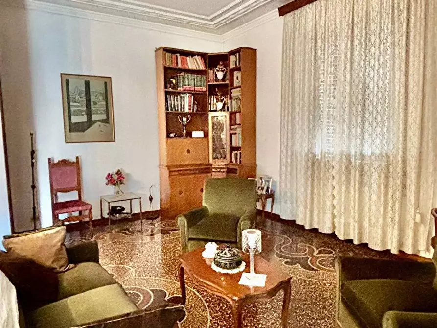 Immagine 14 di Appartamento in vendita  in Via Antonio Cantore 21 a Genova