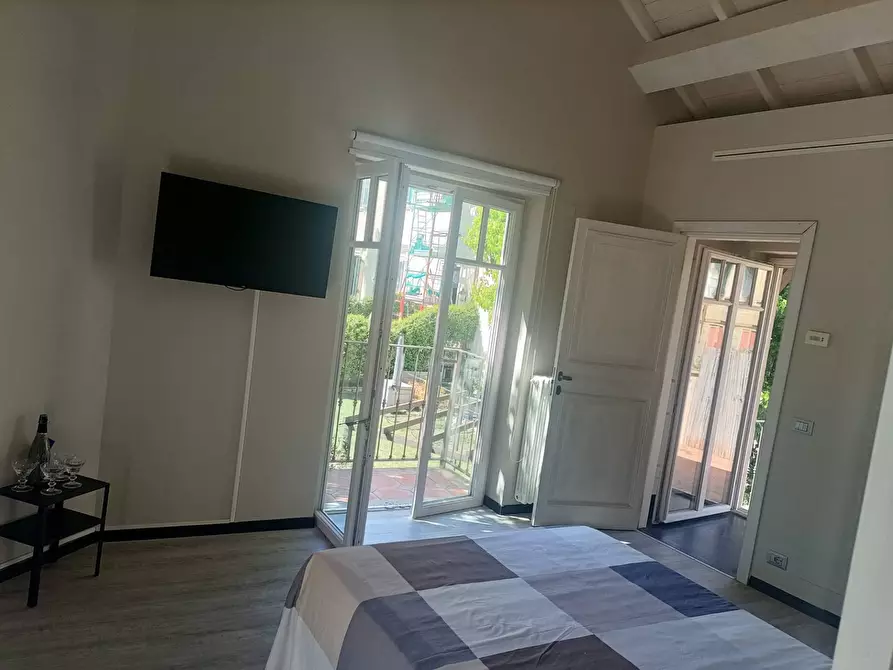 Immagine 52 di Villa in vendita  in Via Sforza a Genova