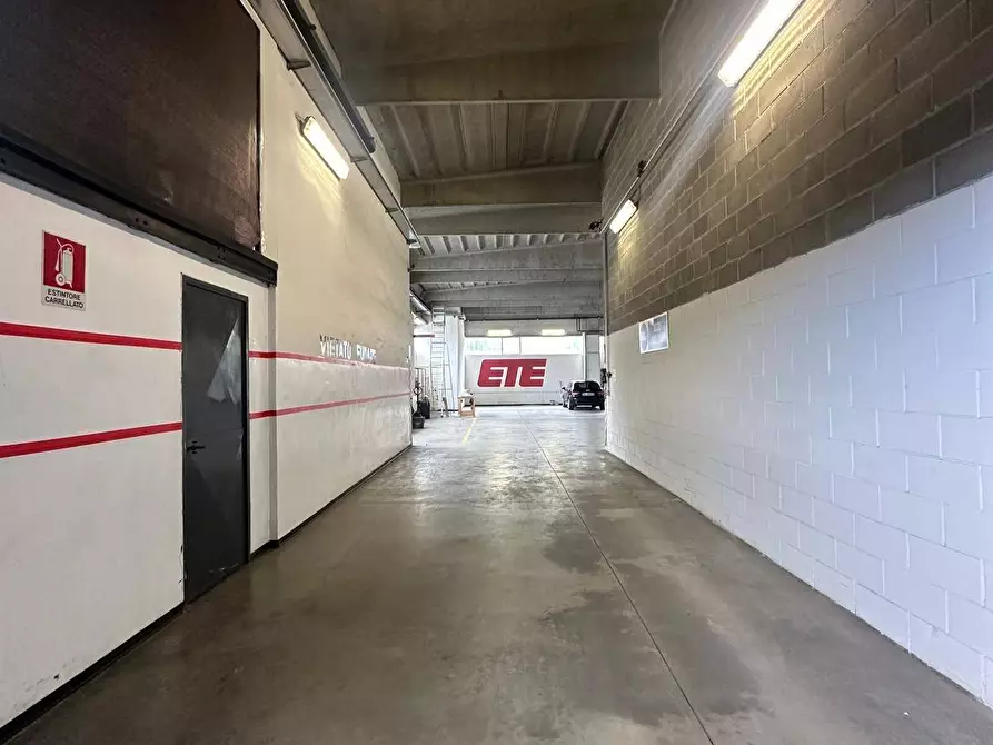 Immagine 3 di Magazzino   in Passo Ponte Carrega 62 a Genova