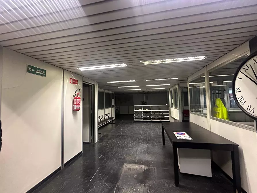 Immagine 12 di Magazzino   in Passo Ponte Carrega 62 a Genova