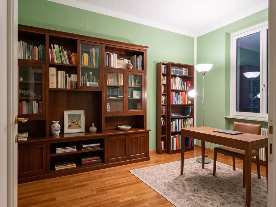 Immagine 19 di Appartamento in vendita  in Piazza De Marini 3 a Genova