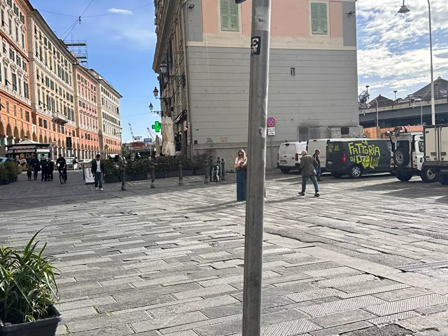 Immagine 24 di Appartamento in vendita  in Piazza De Marini 3 a Genova