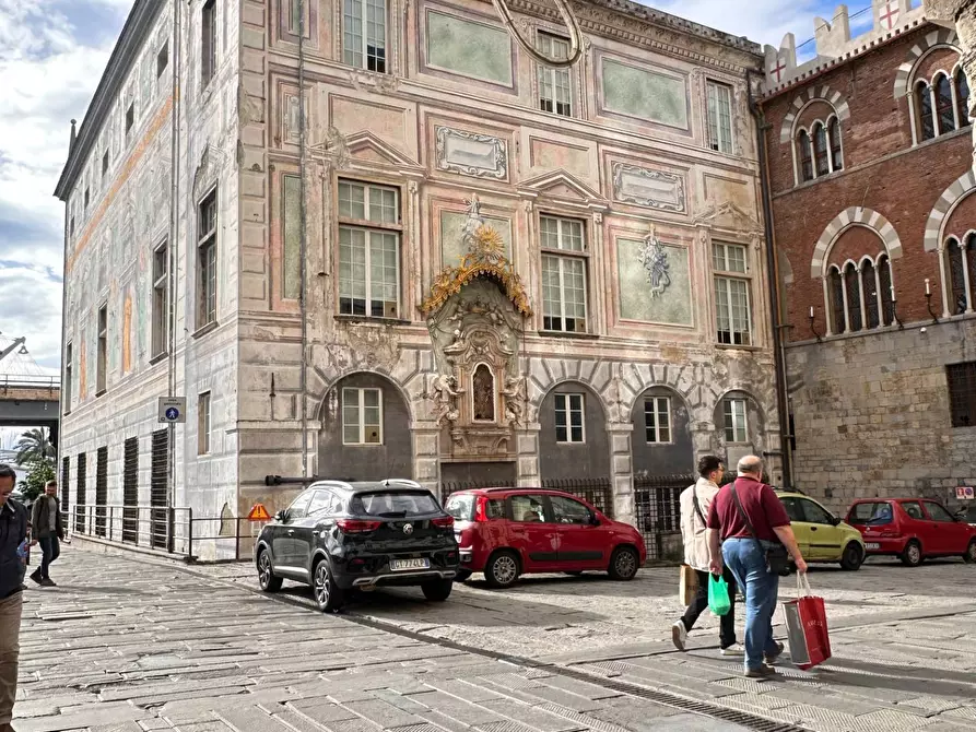 Immagine 25 di Appartamento in vendita  in Piazza De Marini 3 a Genova
