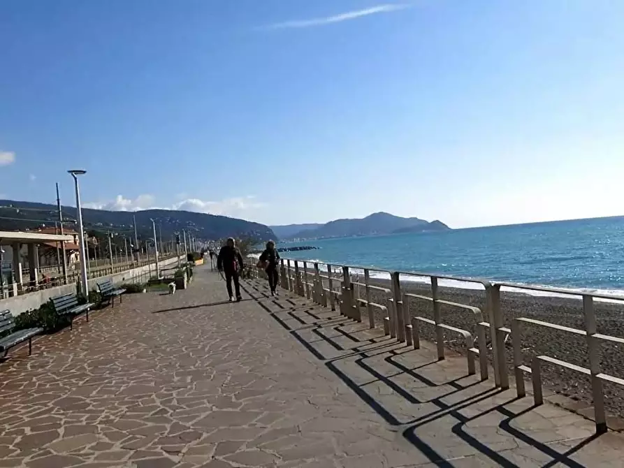 Immagine 21 di Appartamento in vendita  in Via Aurelia 230 a Lavagna