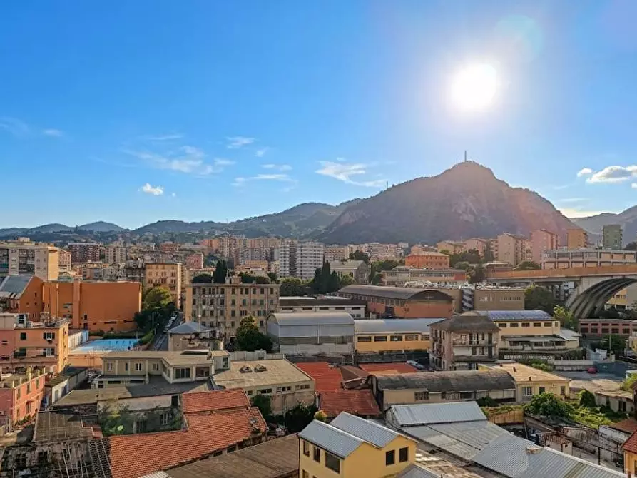 Immagine 47 di Appartamento in vendita  in Via Borzoli 19 a Genova