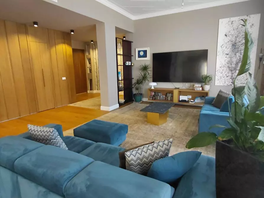 Immagine 1 di Appartamento in vendita  in foce 4 a Genova