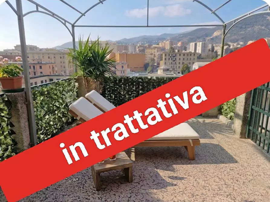 Immagine 1 di Appartamento in vendita  in Via Borzoli 19 a Genova