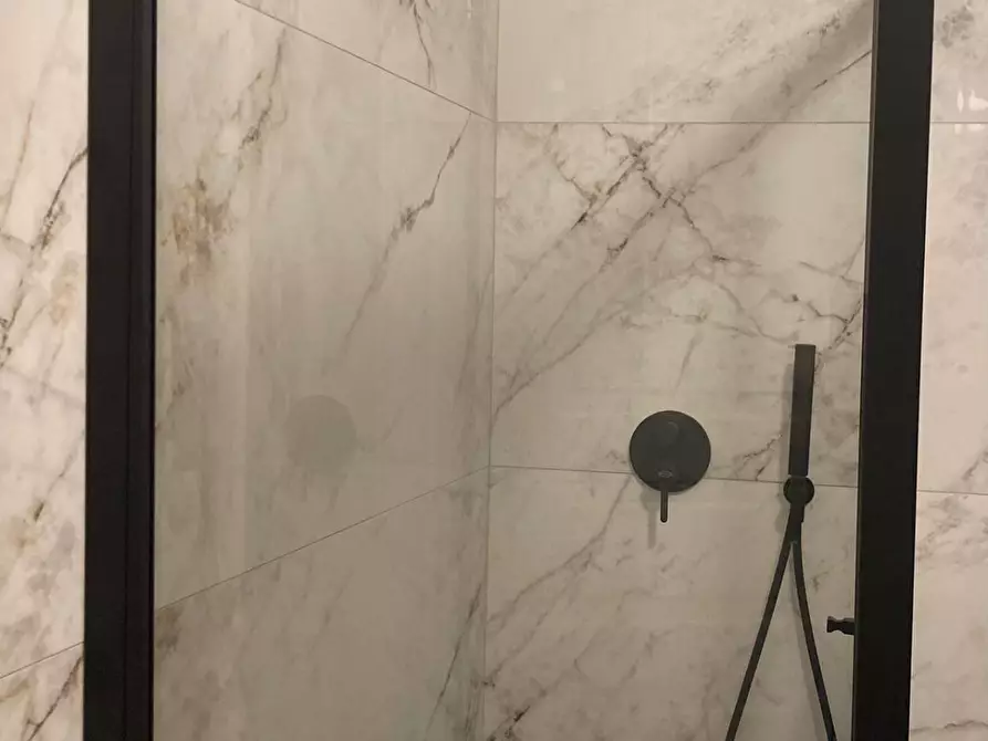 Immagine 31 di Appartamento in vendita  in foce 4 a Genova