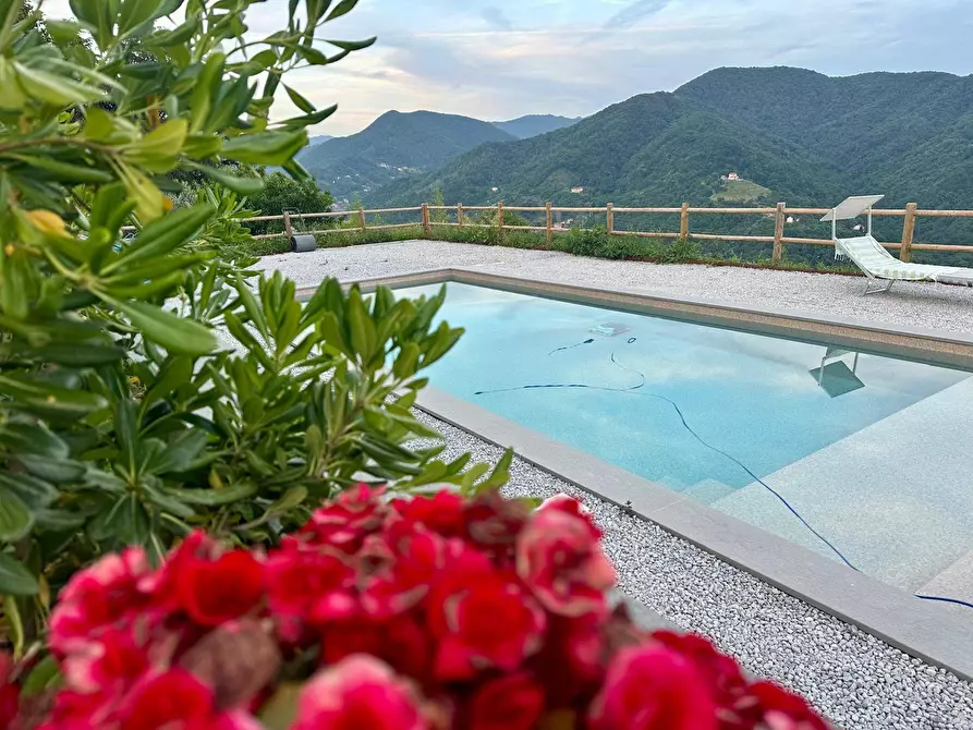 Immagine 27 di Appartamento in vendita  in Via Costa Favareto 4 a Crocefieschi