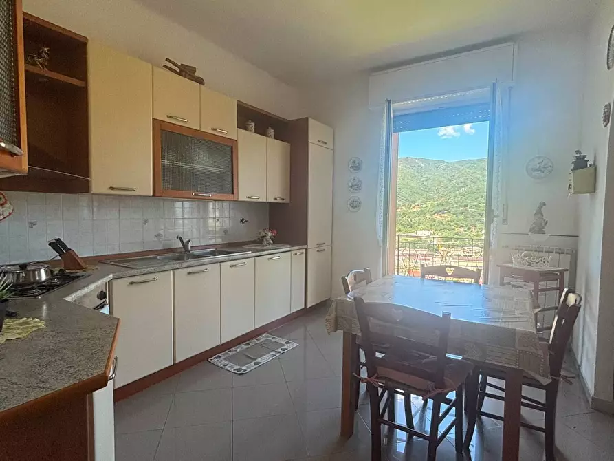 Immagine 5 di Appartamento in vendita  in Via Pierino Negrotto Cambiaso a Genova