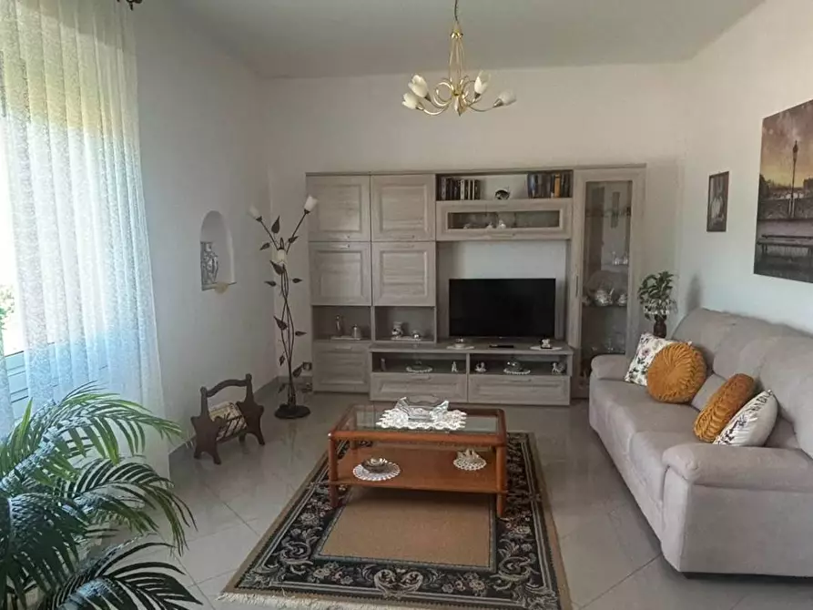 Immagine 6 di Appartamento in vendita  in Via Pierino Negrotto Cambiaso a Genova