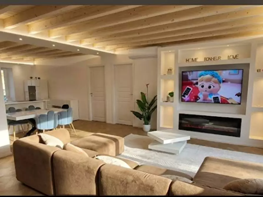 Immagine 1 di Appartamento in vendita  in Via Fiumara a Genova