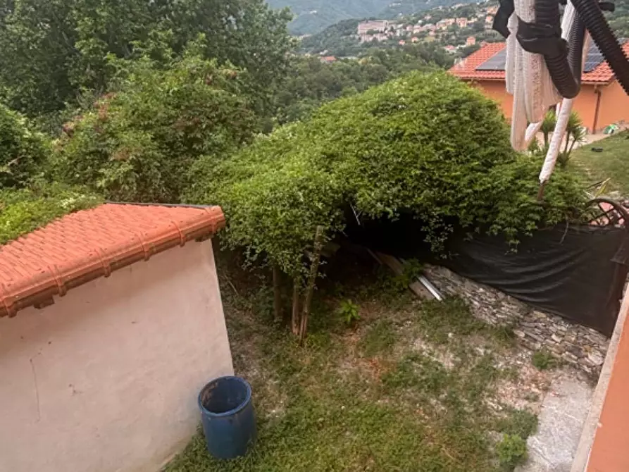 Immagine 13 di Casa semindipendente in vendita  in Via Casanova a Crocefieschi