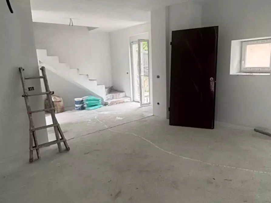 Immagine 15 di Casa semindipendente in vendita  in Via Casanova a Crocefieschi
