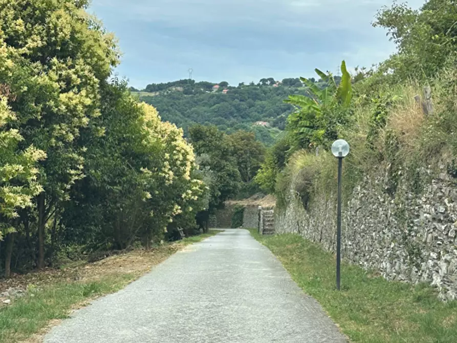 Immagine 2 di Casa semindipendente in vendita  in Via Casanova a Crocefieschi