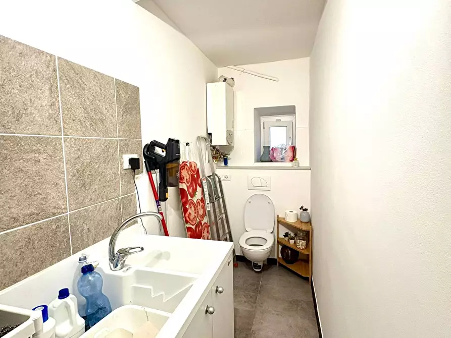 Immagine 7 di Appartamento in vendita  in chiaravagna 11 a Genova