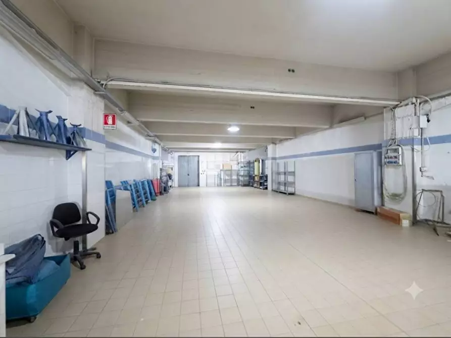 Immagine 1 di Capannone industriale in vendita  in Via Adamoli 271 a Genova