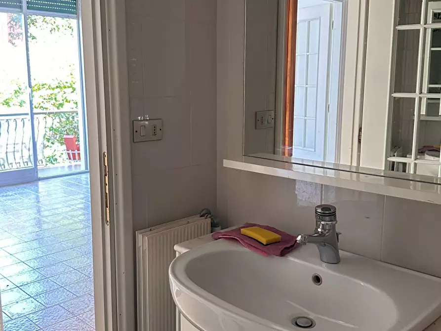 Immagine 23 di Appartamento in vendita  in Privata Gilberto Govi 1 a Recco