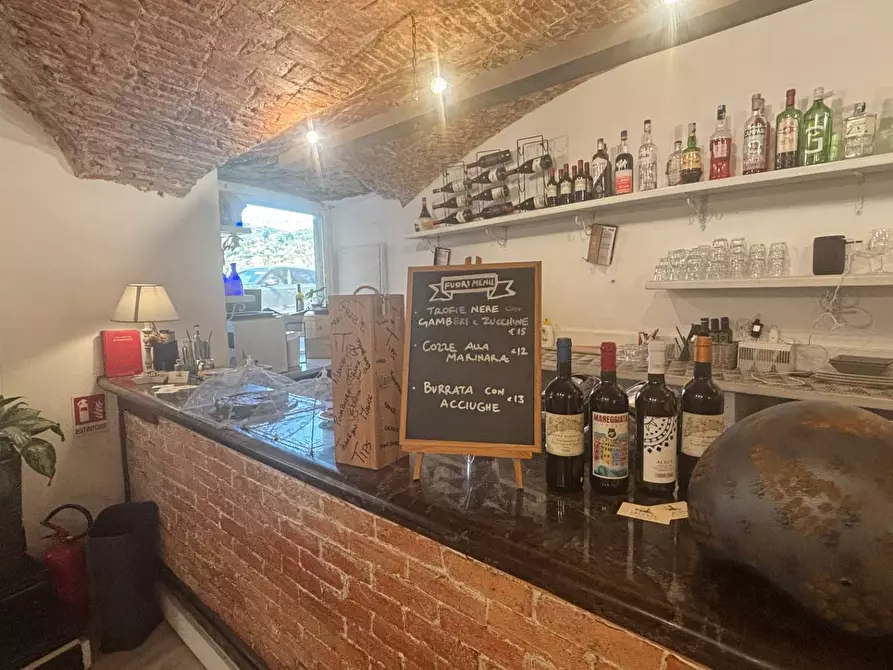 Immagine 24 di Attività commerciale in vendita  in Via Montebello 15 a Rapallo