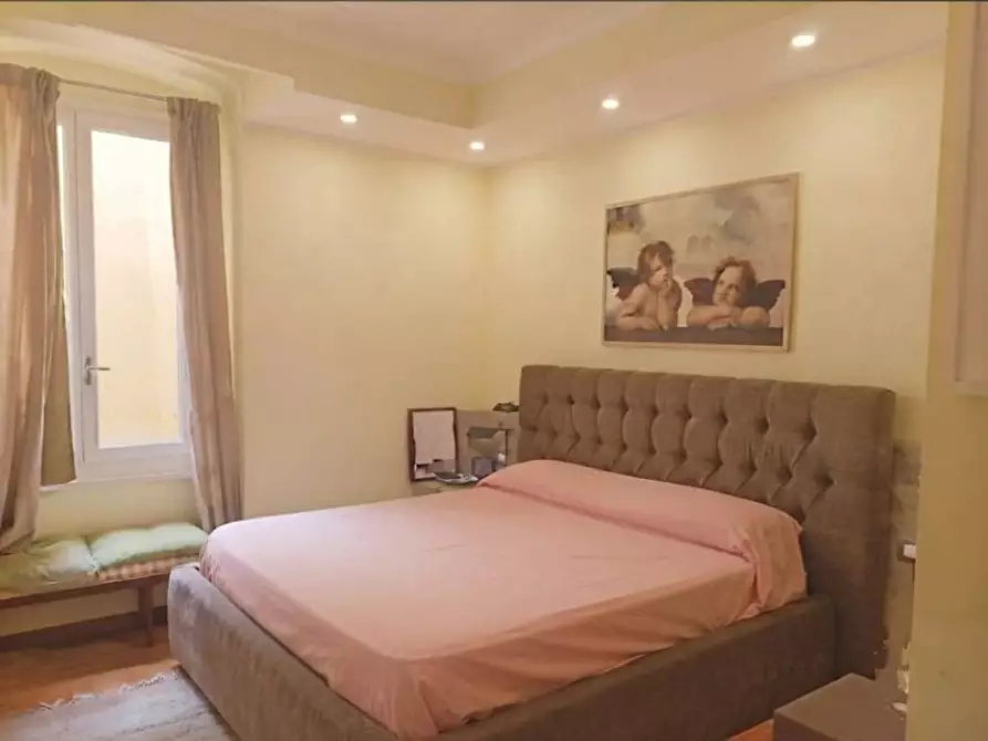 Immagine 6 di Appartamento in vendita  in Corso Dogali a Genova
