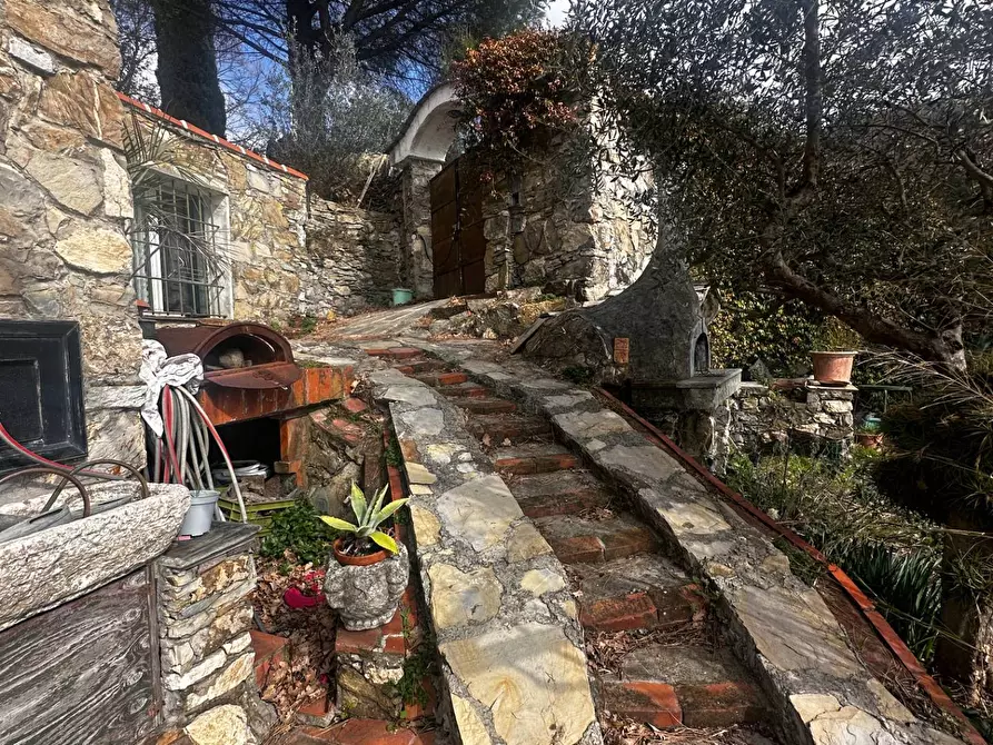 Immagine 18 di Villa in vendita  in Via Costa Di Cantalupo 21 a Genova