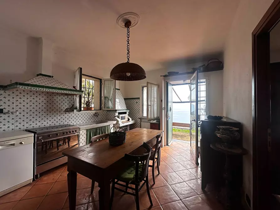 Immagine 25 di Villa in vendita  in Via Costa Di Cantalupo 21 a Genova