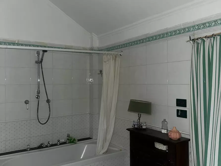 Immagine 48 di Villa in vendita  in Via Costa Di Cantalupo 21 a Genova