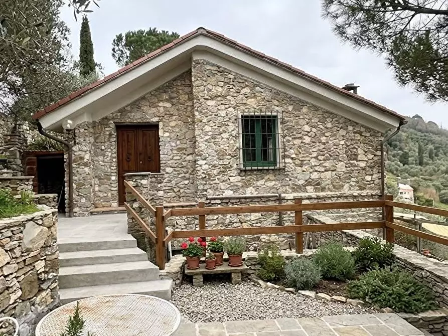 Immagine 2 di Villa in vendita  in Via Costa Di Cantalupo 21 a Genova