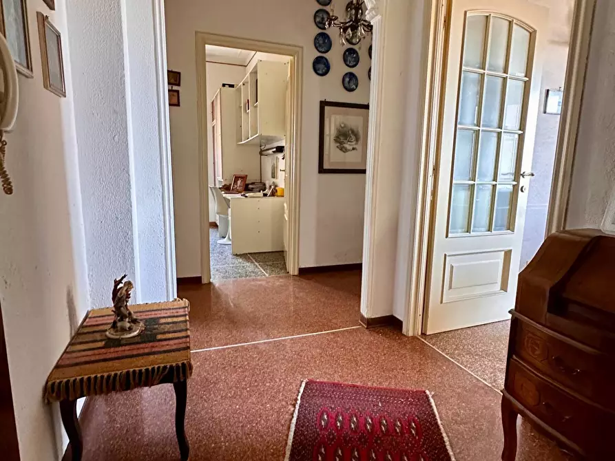 Immagine 16 di Appartamento in vendita  in via finale 11 a Genova