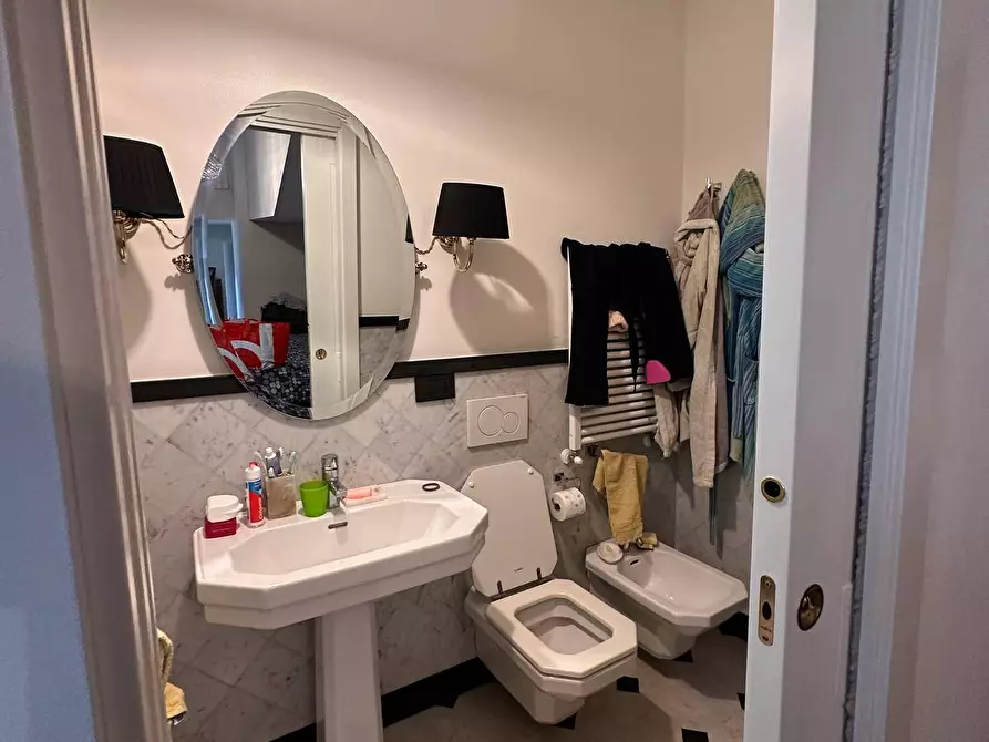 Immagine 11 di Appartamento in vendita  in Via Gorgona 2 a Genova