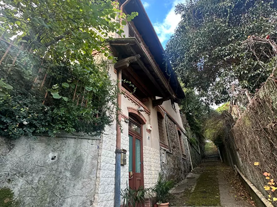 Immagine 27 di Villa in vendita  in Viale Modugno 16 a Genova