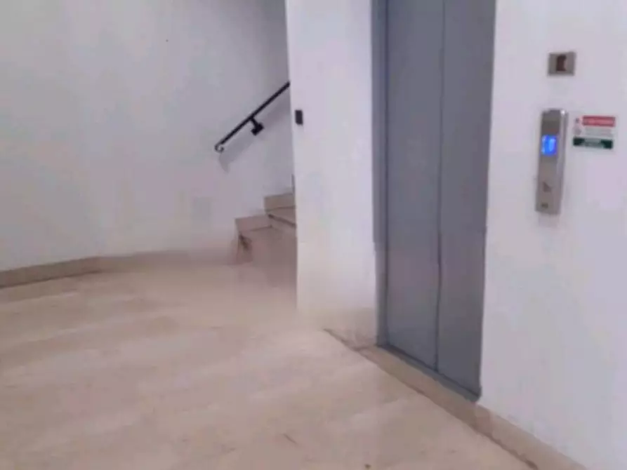 Immagine 5 di Ufficio in vendita  in via Fiumara a Genova