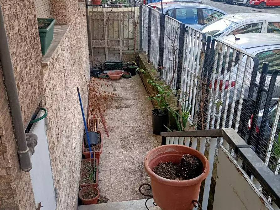 Immagine 1 di Appartamento in vendita  in via bari 33 a Genova