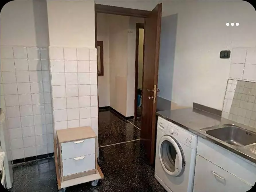 Immagine 4 di Appartamento in vendita  in via bari 33 a Genova